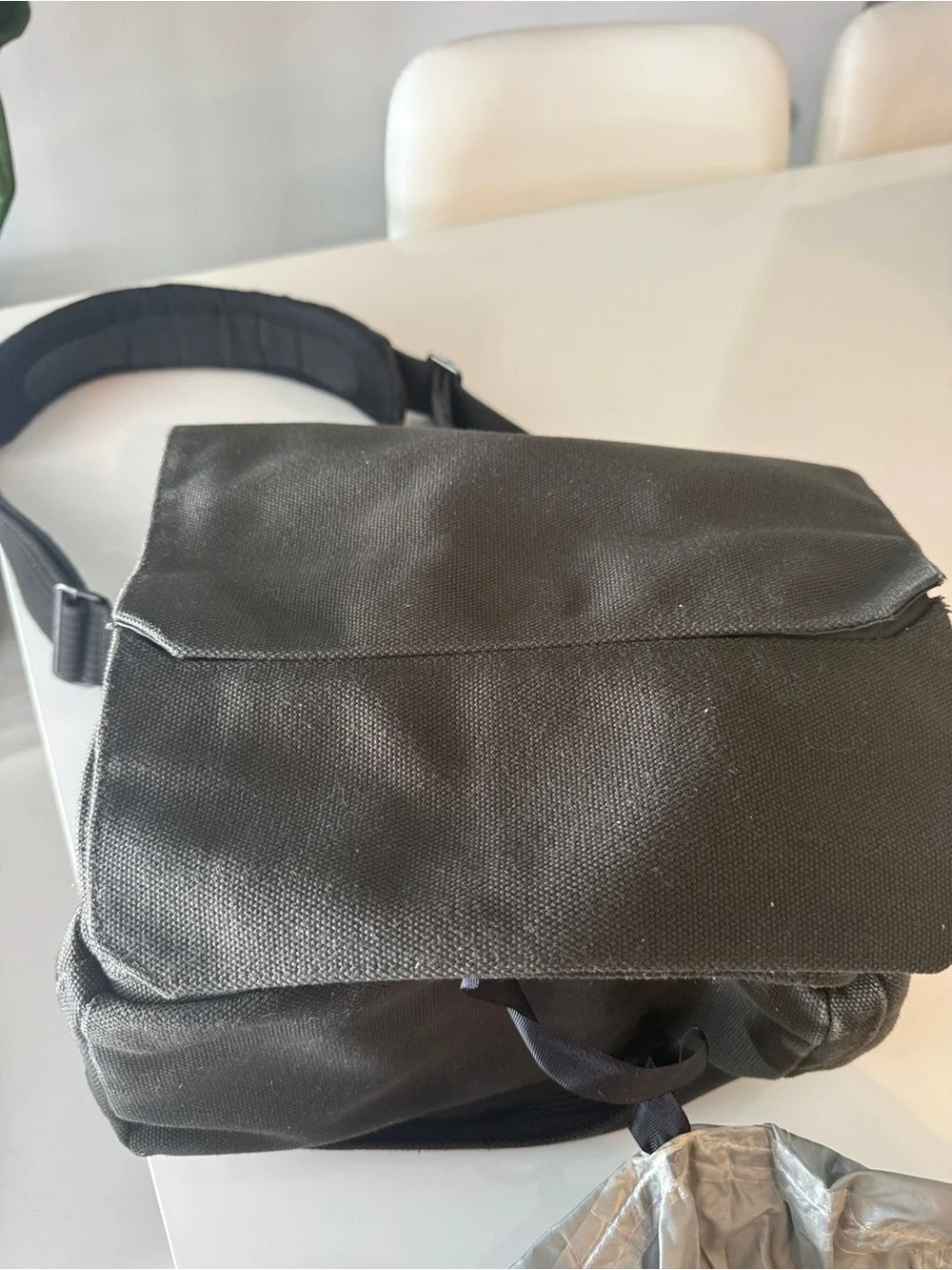 Men's Olive Green Canvas Messenger Photography Bag with Padded Strap